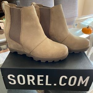 Sorel Joan of Arc booties